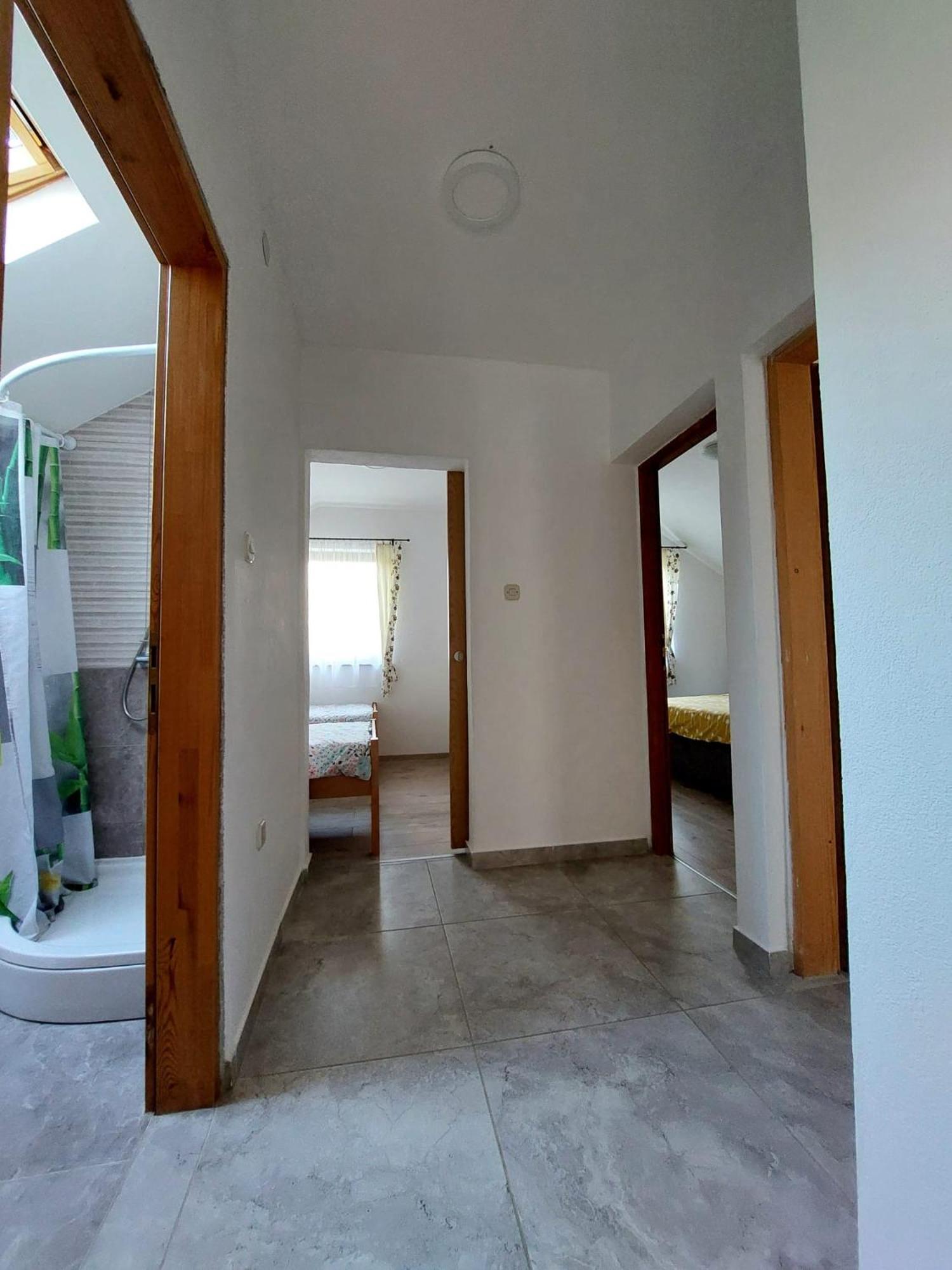 Rita Apartment